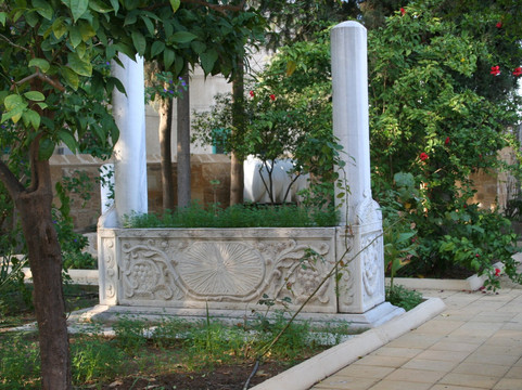 The Arabahmet Mosque-尼科西亚必去景点