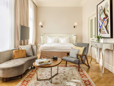 维也纳无忧宫酒店主图