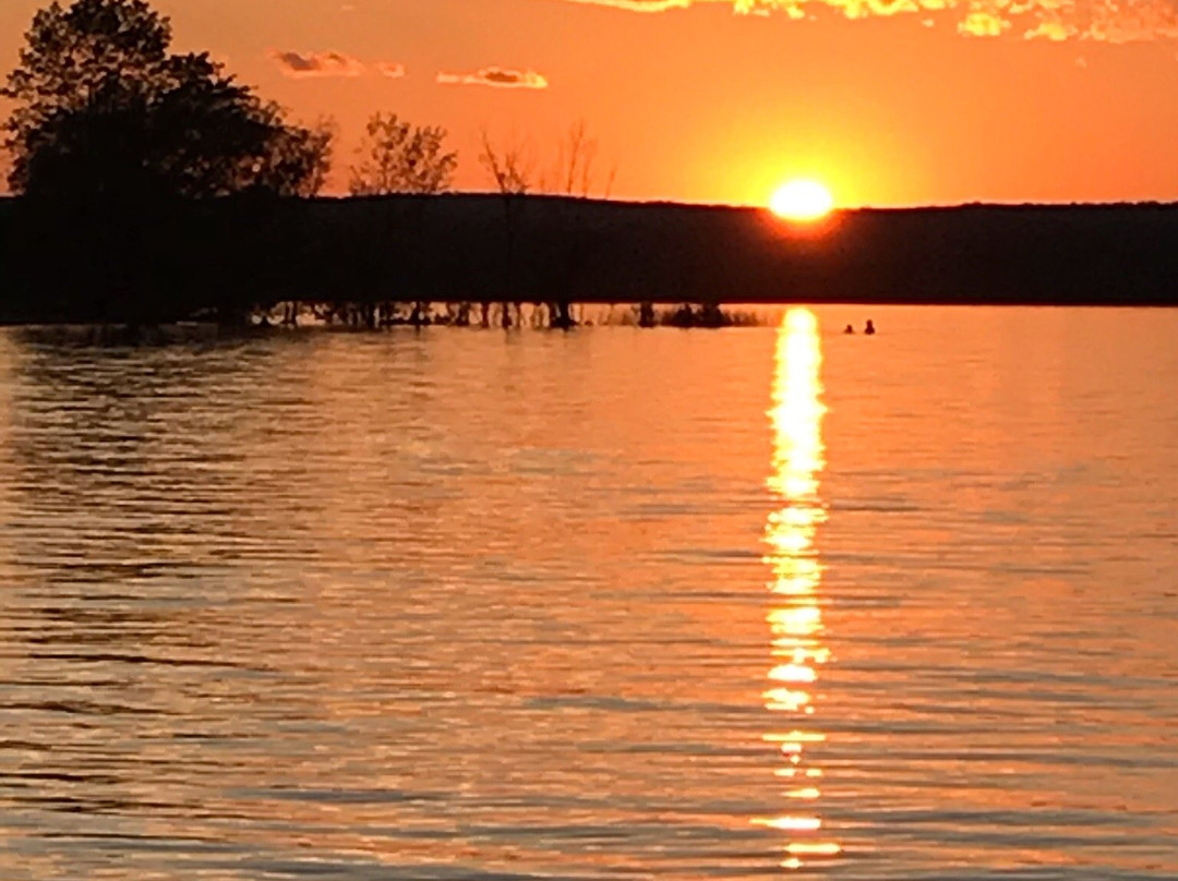 River Rock Inn & Bait Shop主图