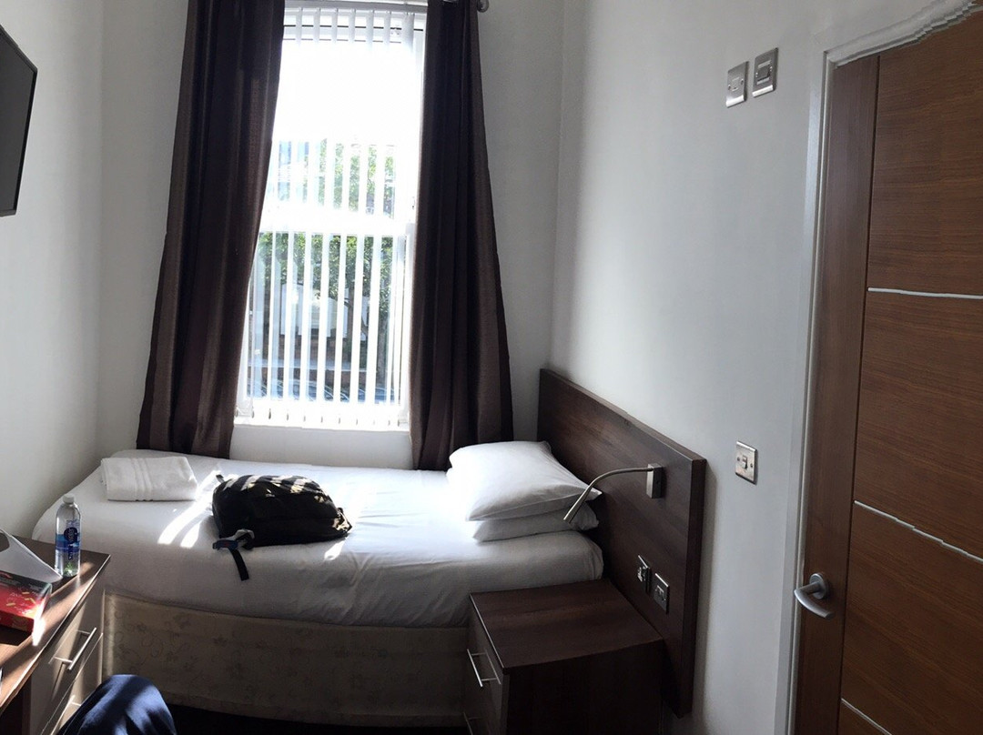 The Marlborough hotel主图