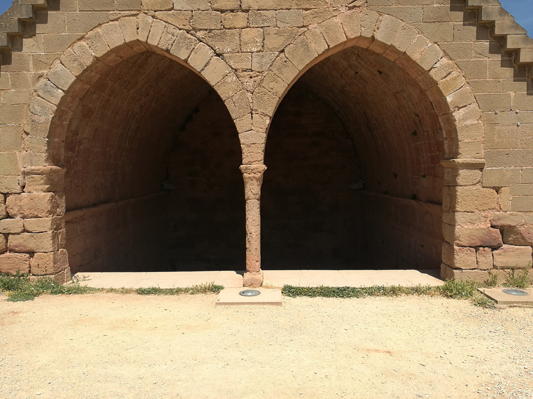 Fuente de los Moros siglo XIII-Villamayor de Monjardin必去景点