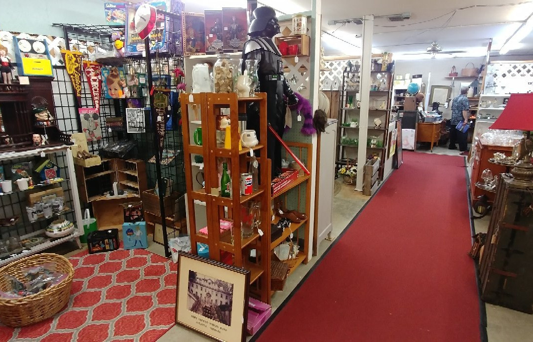 Gateway Antiques Mall-达洛尼加必去景点