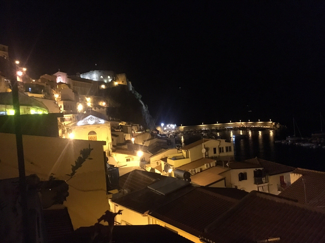 Romeo e Giulietta Scilla
