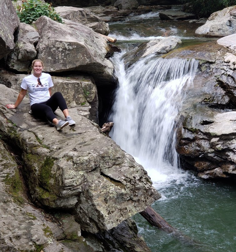 Laurel Creek Falls景点图片