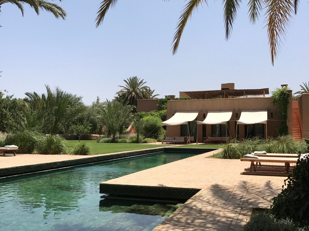 达阿拉姆酒店主图