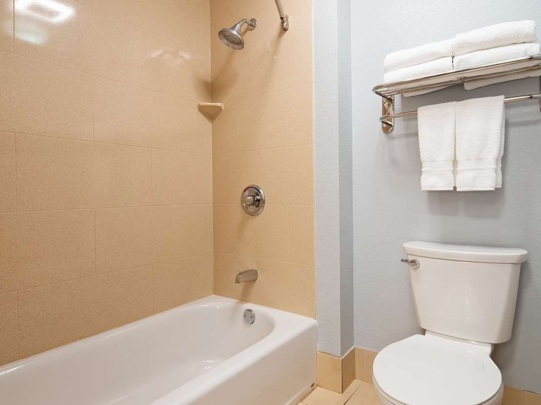 Best Western St. Clairsville Inn & Suites主图