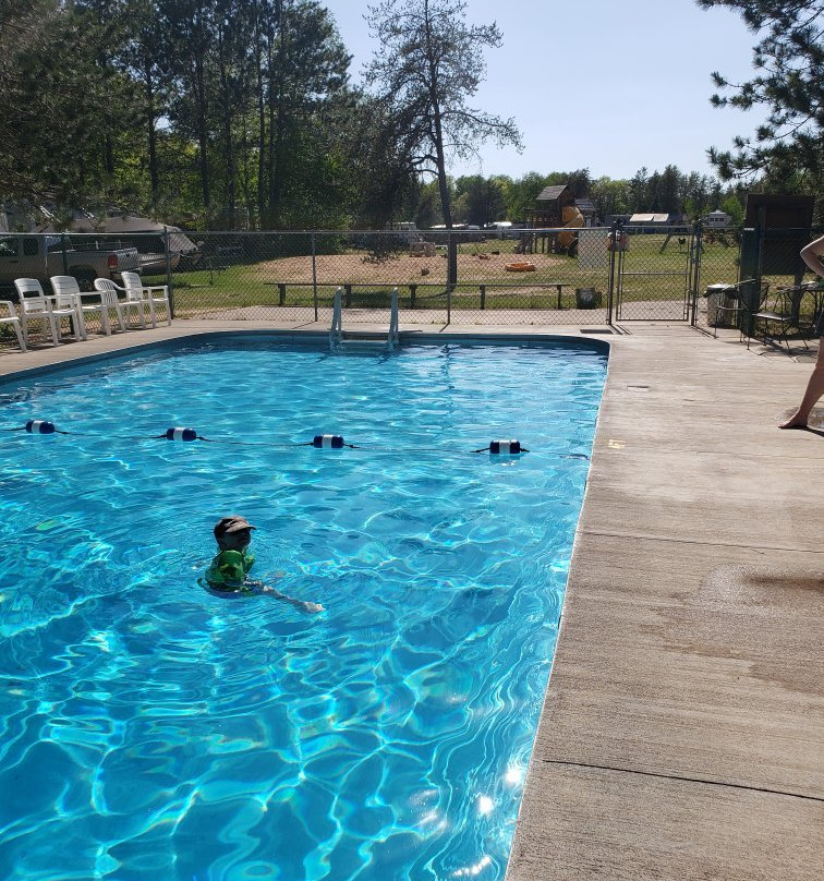 Swanson's Motel Cabins & Campground主图