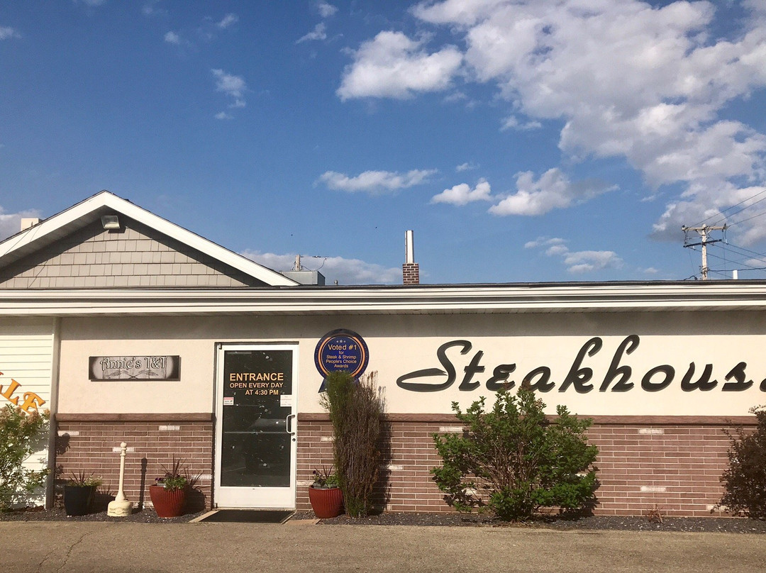 Niagara餐馆和美食-Annie's T & T Steakhouse