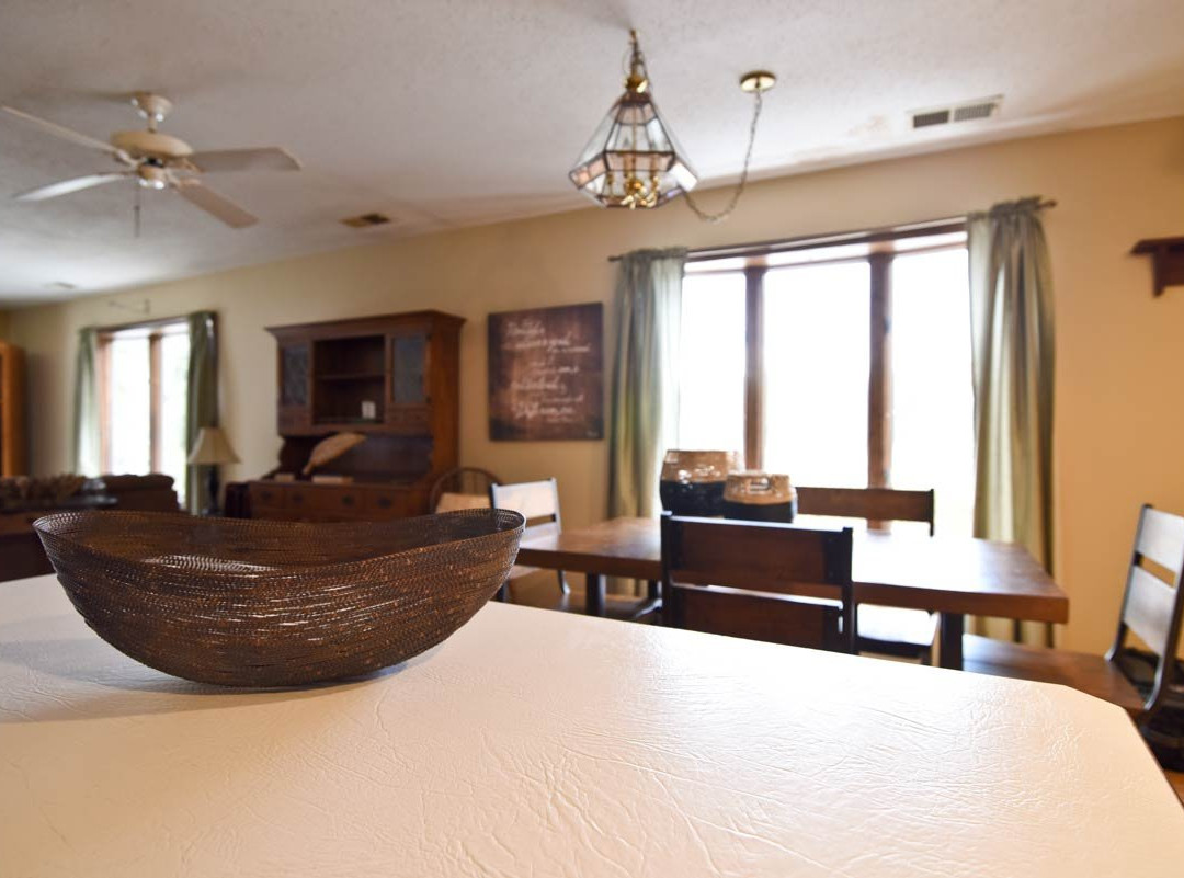 Timber Inn Motel主图