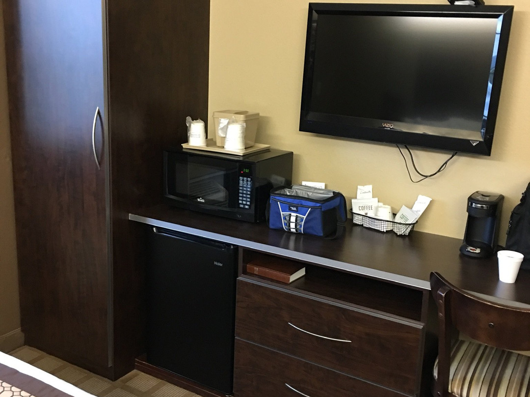 Microtel Inn & Suites by Wyndham Prairie du Chien主图