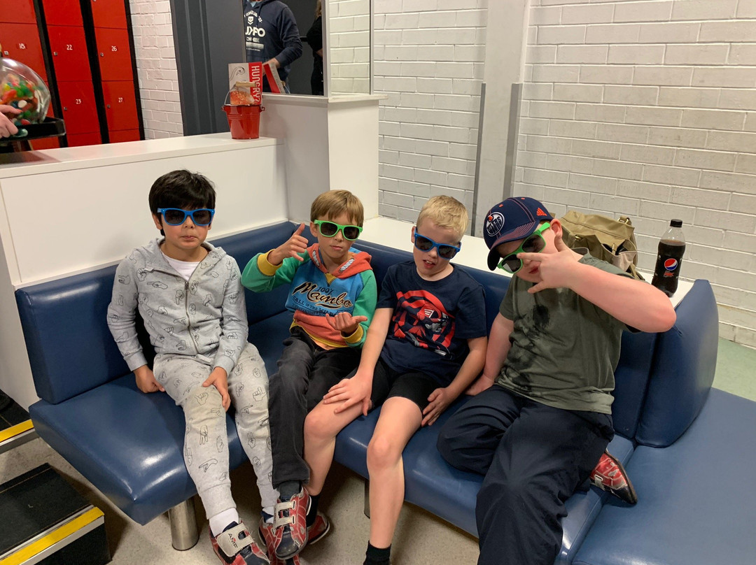 ZONE BOWLING-Morley必去景点