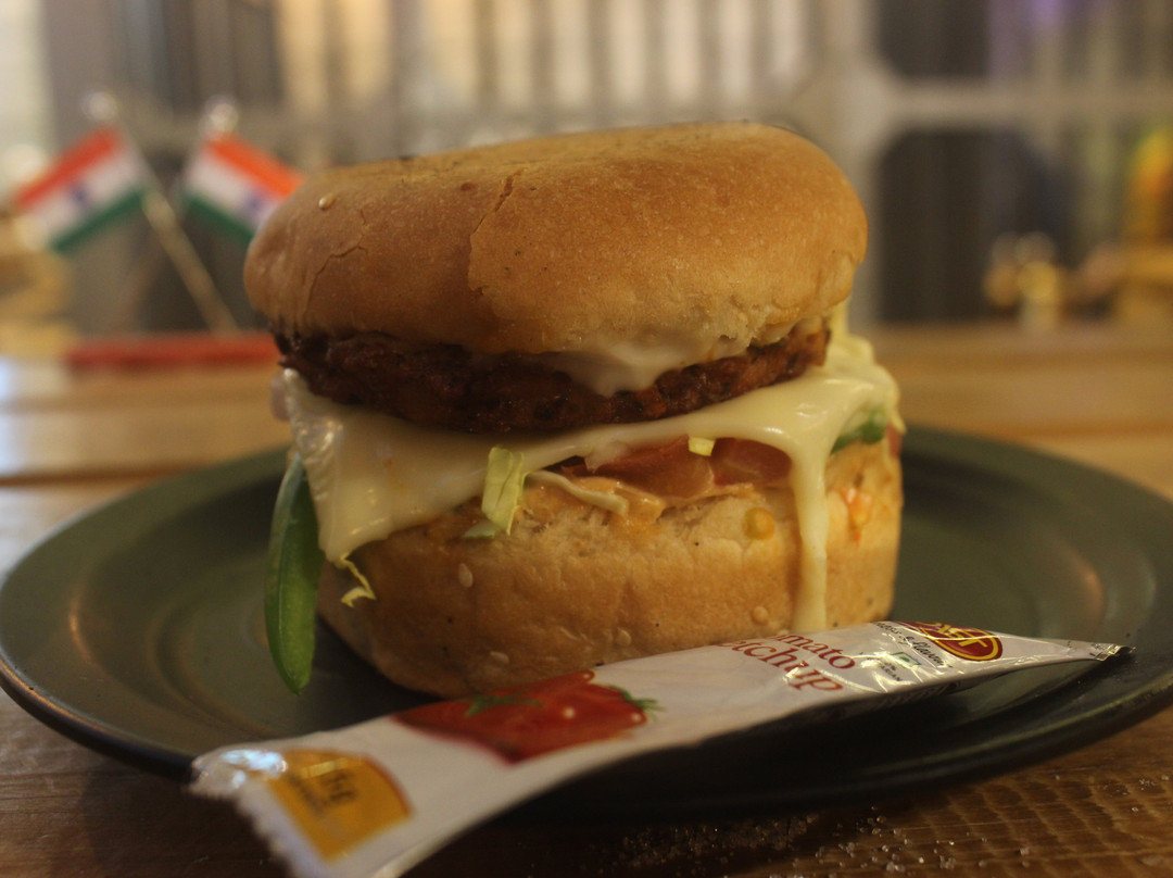 Belatal餐馆和美食-Cafe Prizon