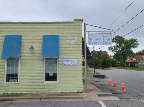 Winton's Corner Cafe