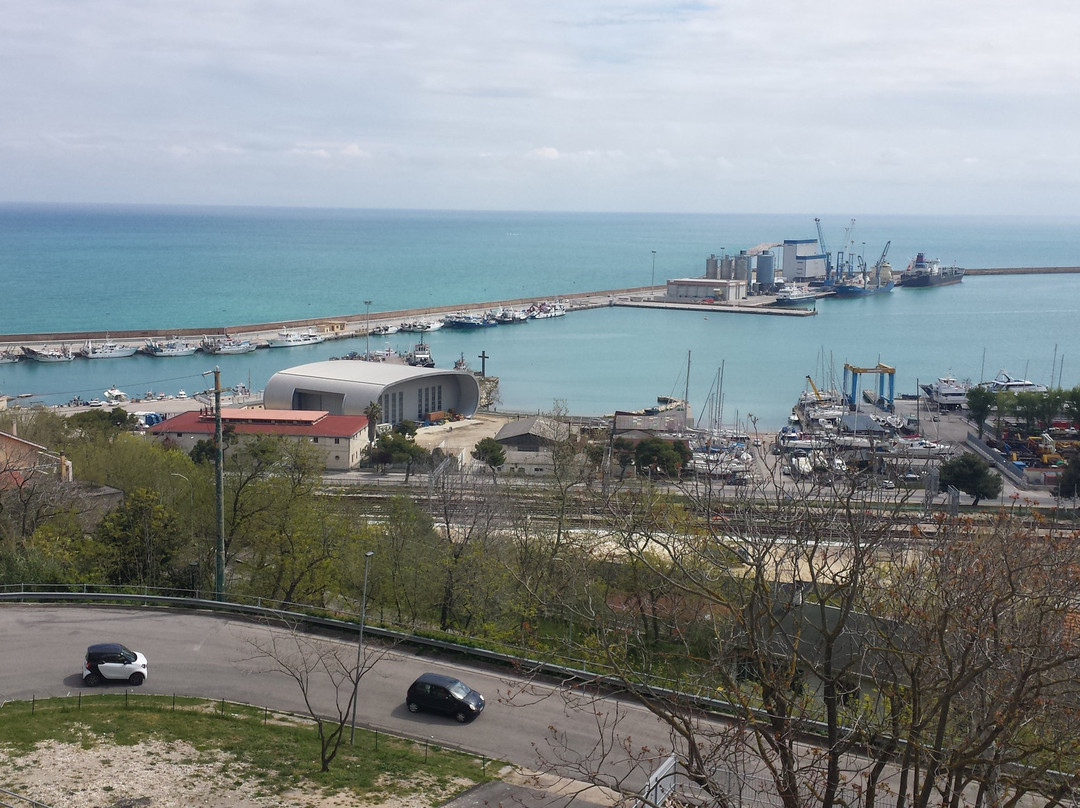 Porto di Ortona景点图片