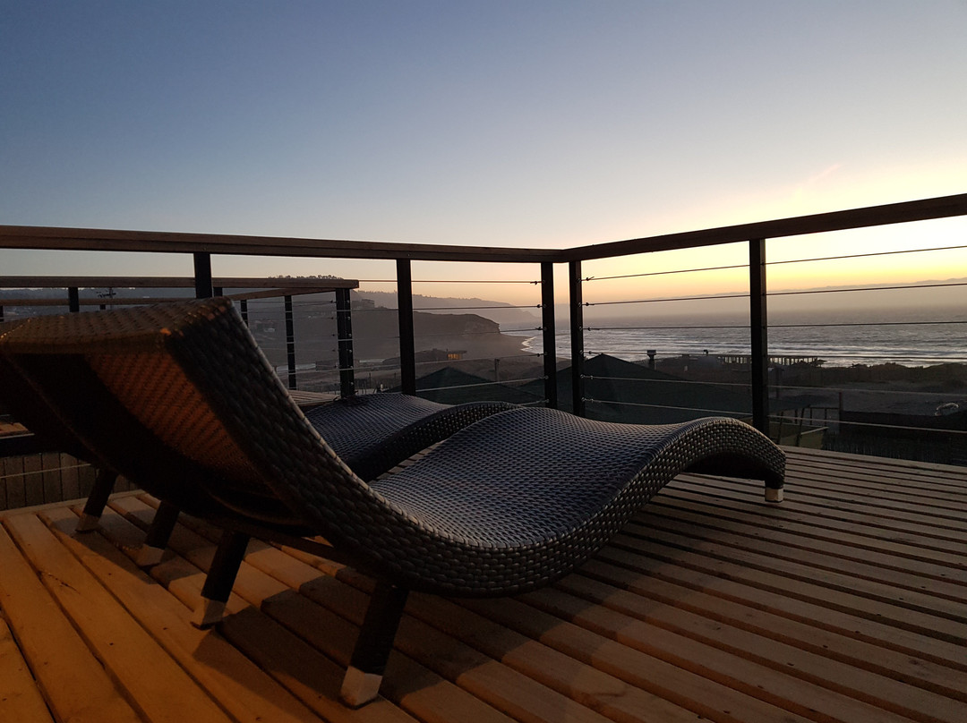 Simple y Puro Lodge主图