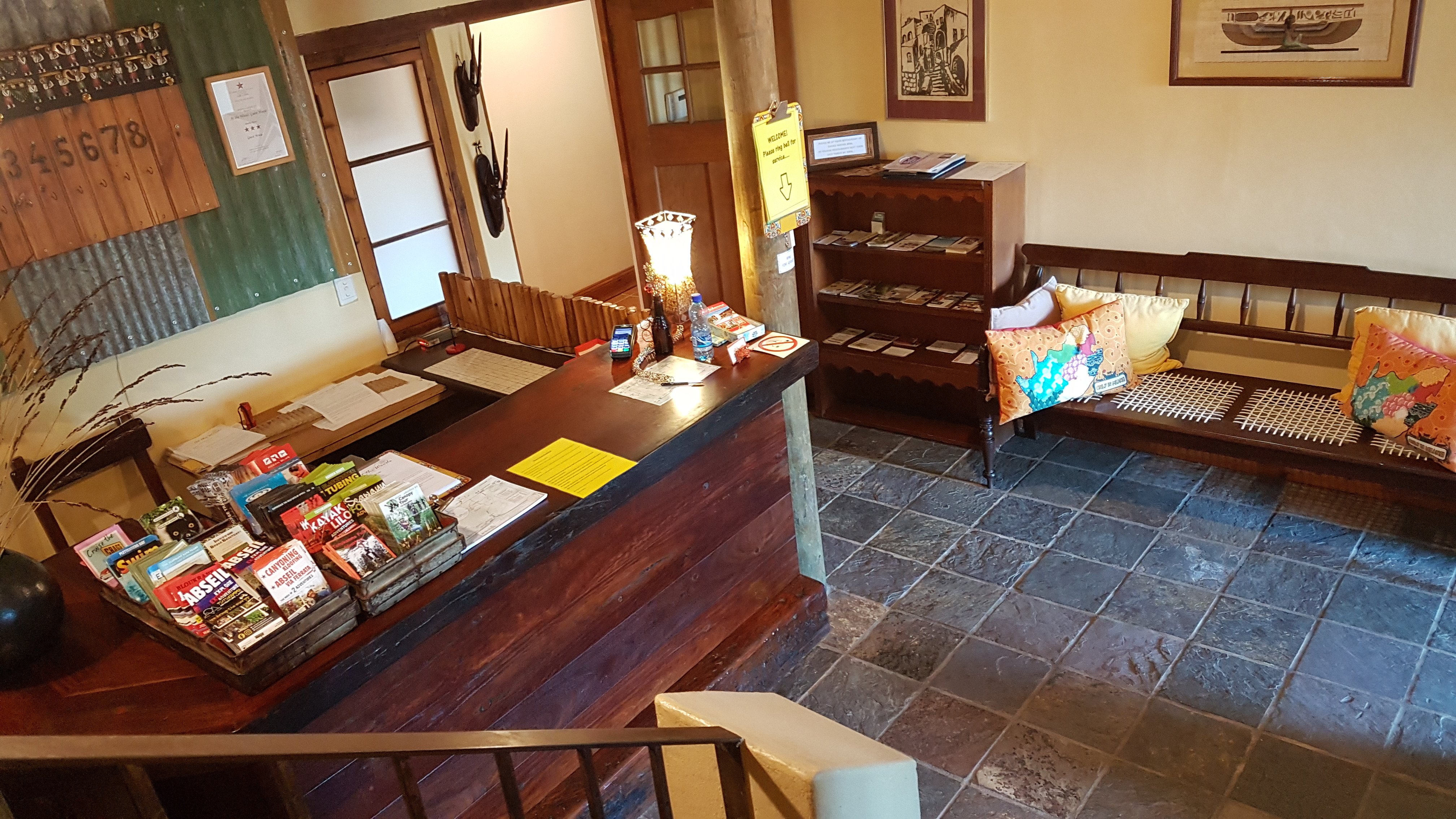 At The Woods Guest House-浴室