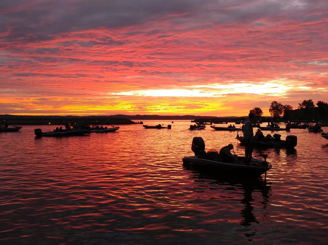 Moors Resort & Marina on Kentucky Lake主图