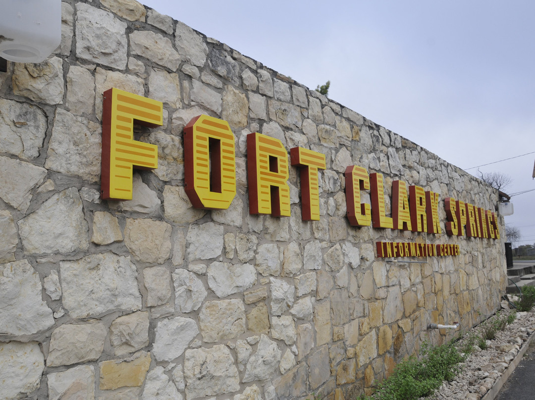 Fort Clark Springs景点图片