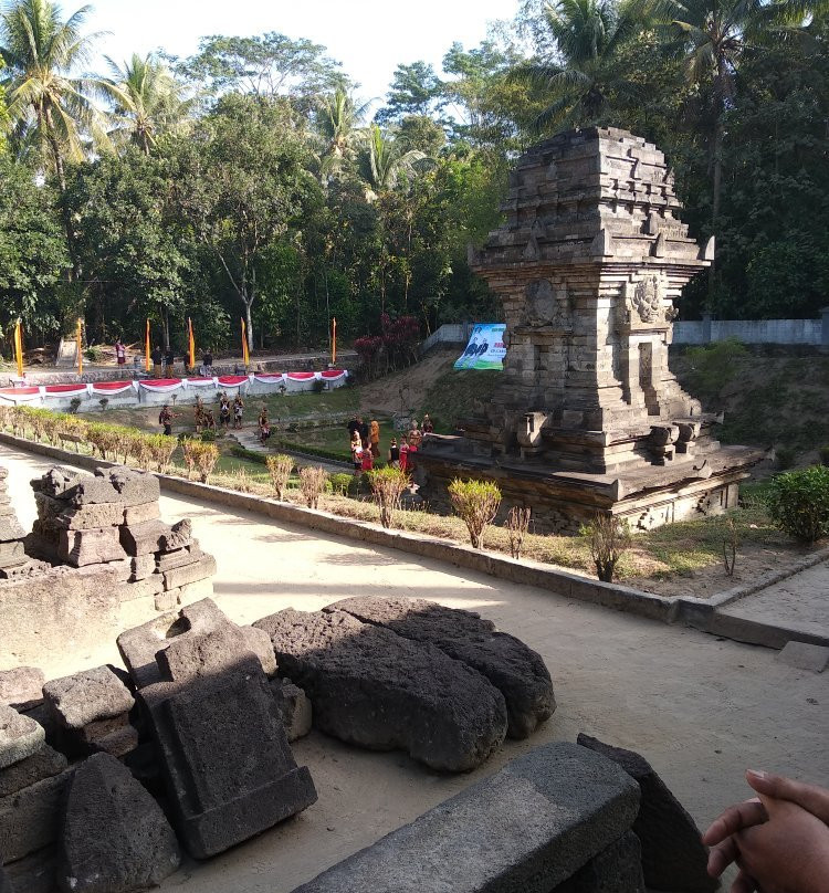 Candi Sawentar-勿里达必去景点