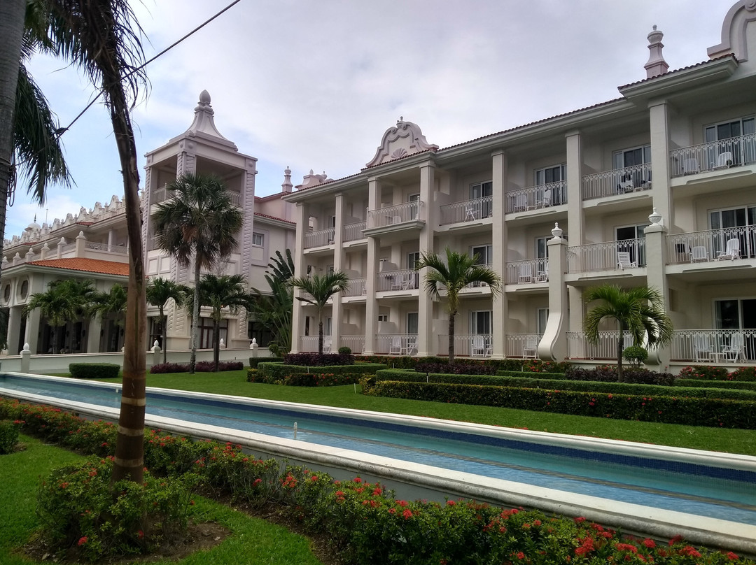 马雅海滨悦宜湾奢享酒店主图