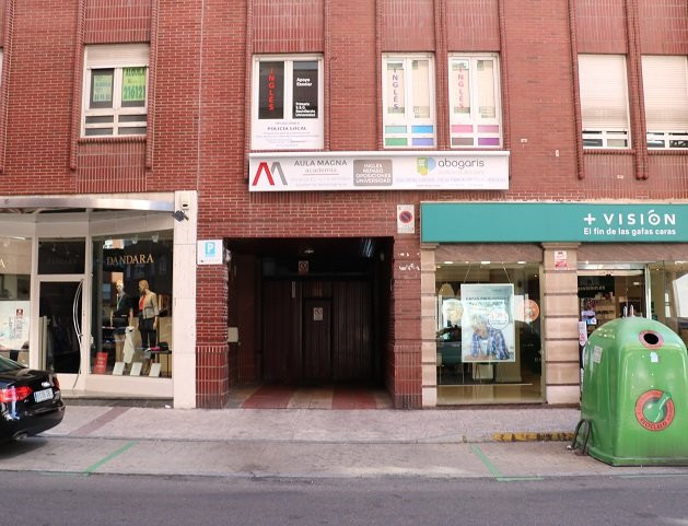 欧洲之星莱昂酒店主图