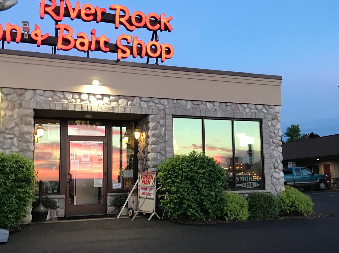 River Rock Inn & Bait Shop主图