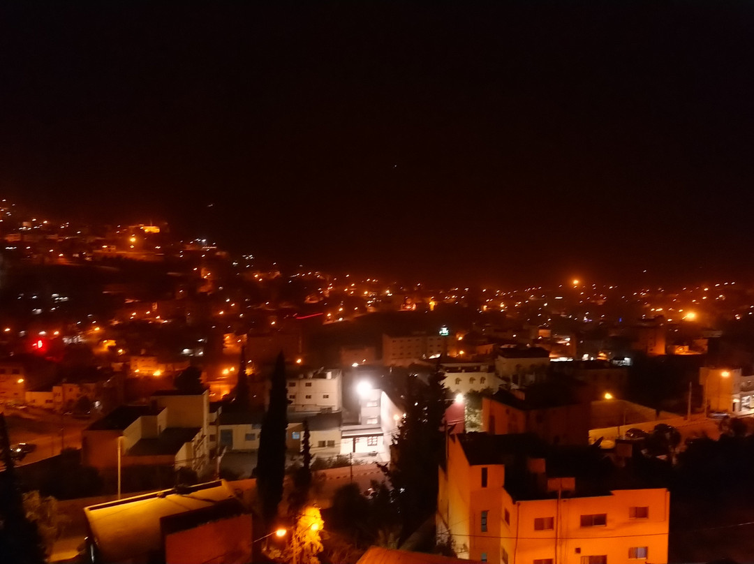 利豪大酒店主图