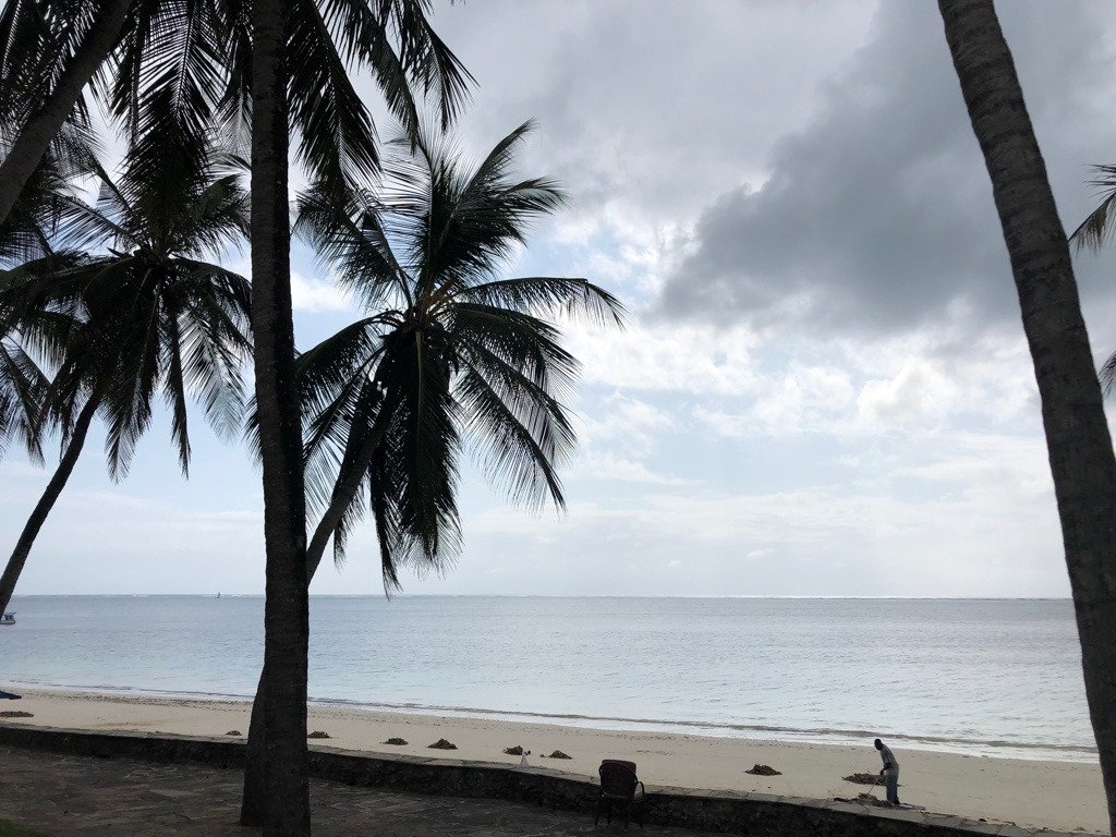 肯尼亚湾海滩酒店-泳池