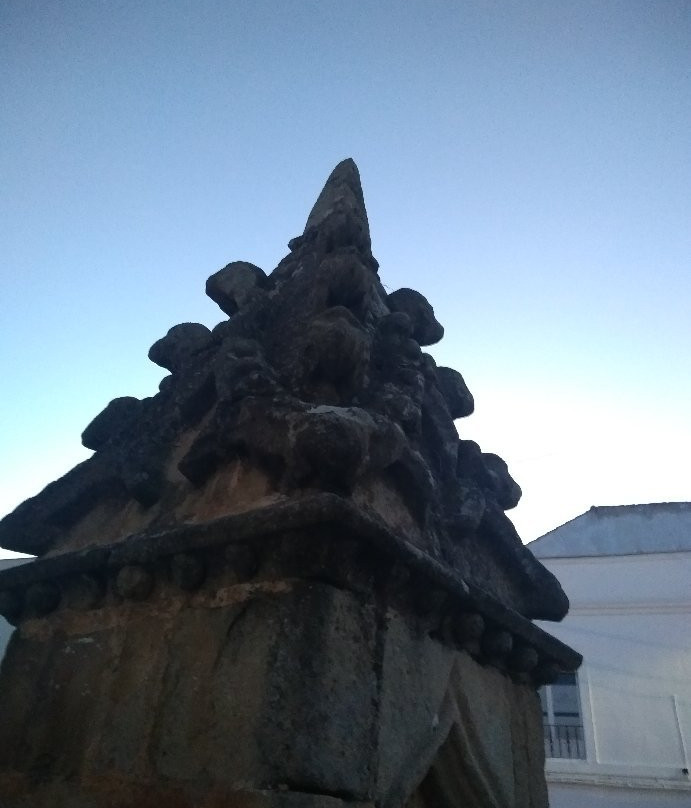 Pilar De San Benito景点图片