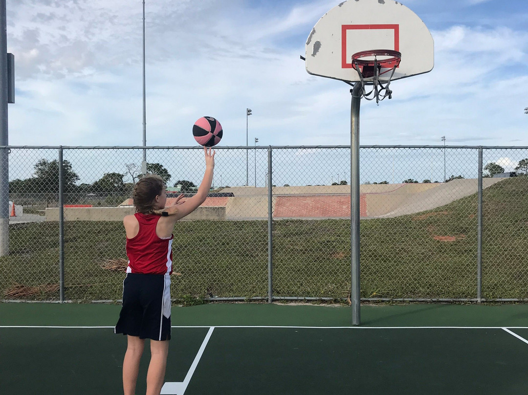 Ann & Chuck Dever Memorial Regional Park-恩格尔伍德必去景点