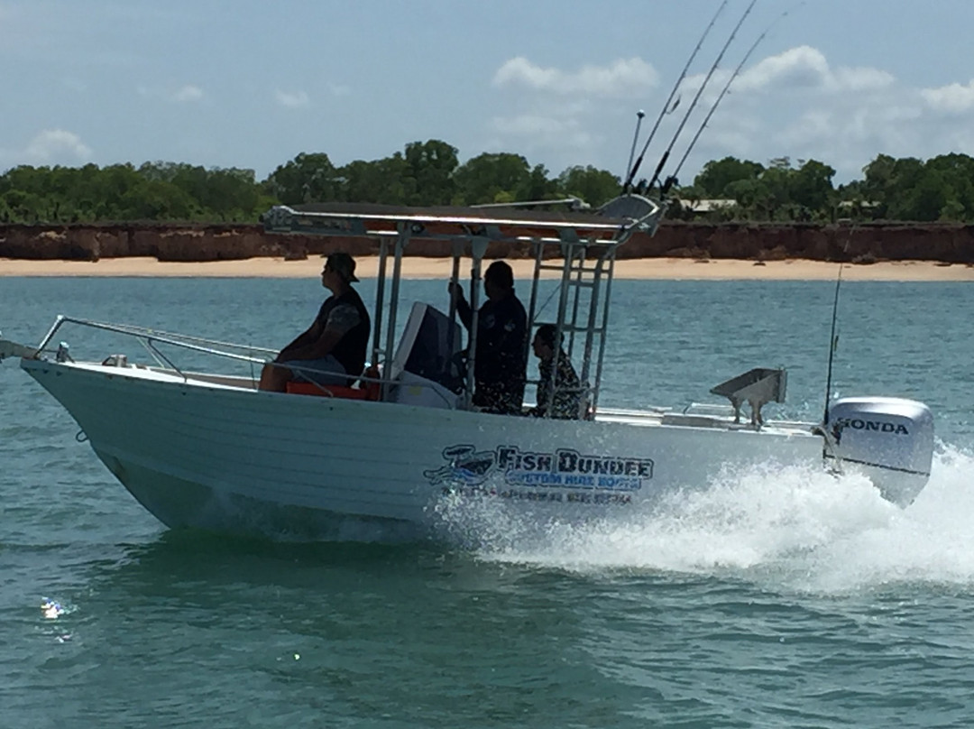 Dundee Beach Boat Hire