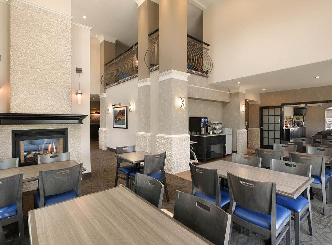 Days Inn & Suites by Wyndham Brandon主图