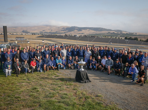 Ernie's Tin Bar-佩塔卢马必去景点