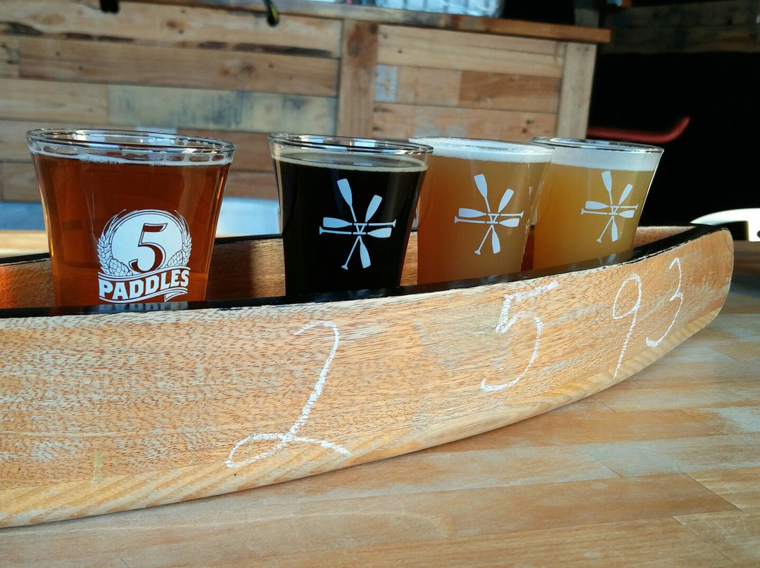 Five Paddles brewery景点图片