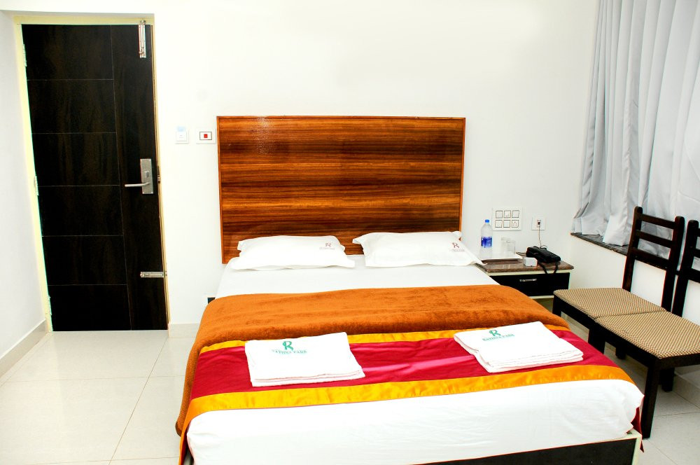 Hotel Rathna Park主图