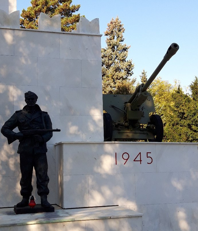 Murska Sobota - Monument to Victims of War景点图片