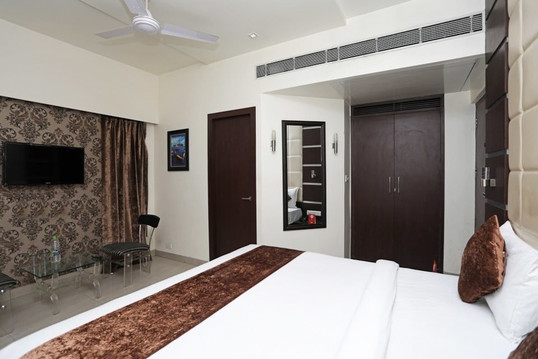 OYO 4732 D Grand主图