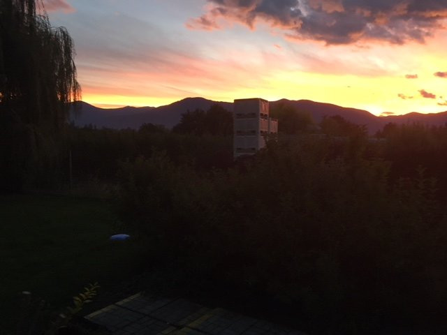 Bavarian Orchard Motel主图