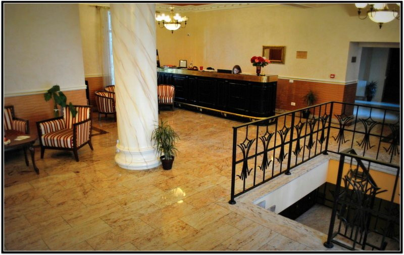 Vigo Grand Hotel主图