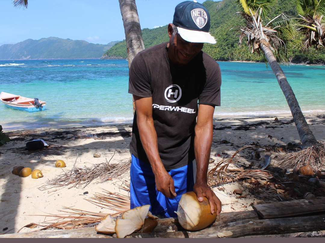 Playa Ermitaño Tour-El Valle必去景点