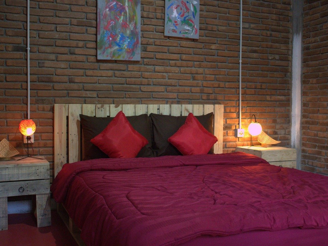 Omah Kulon Cabins and Pool主图