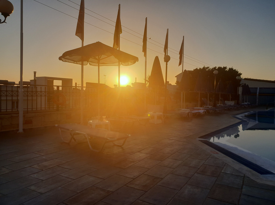 Koni Village Hotel主图