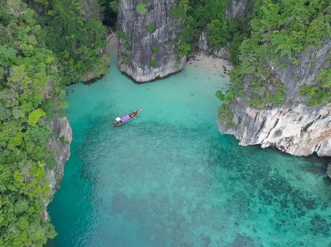 Phi Phi Island Boat Tours-大皮皮岛必去景点