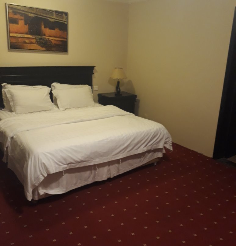 Radmah Suites Fanater