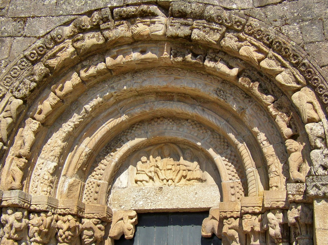 Mosteiro De Bravaes景点图片