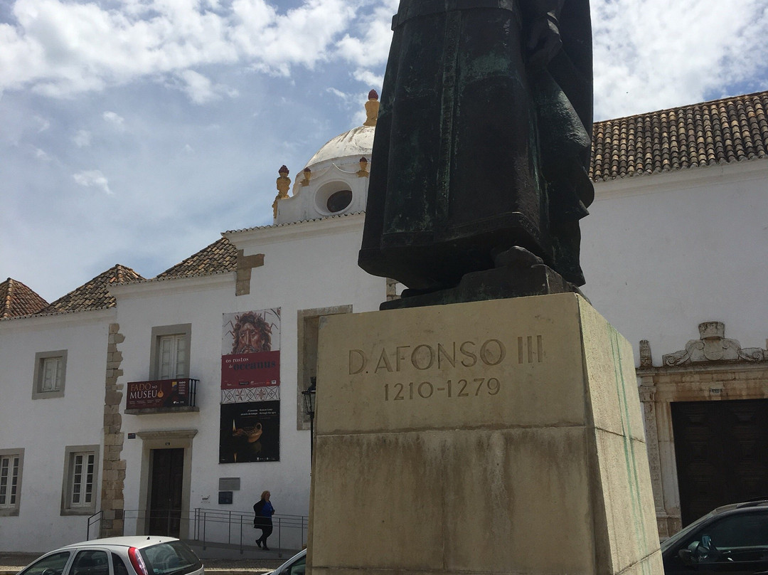 Statue of Dom Afonso III景点图片