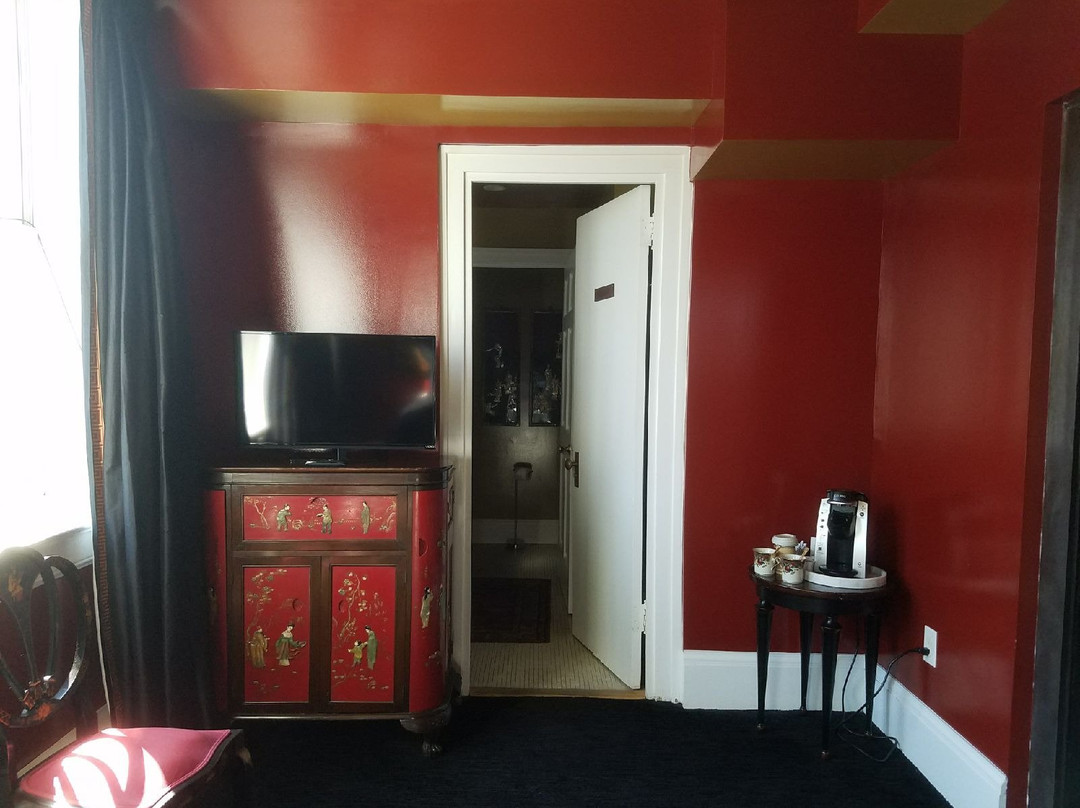 The O'Neil Hotel主图