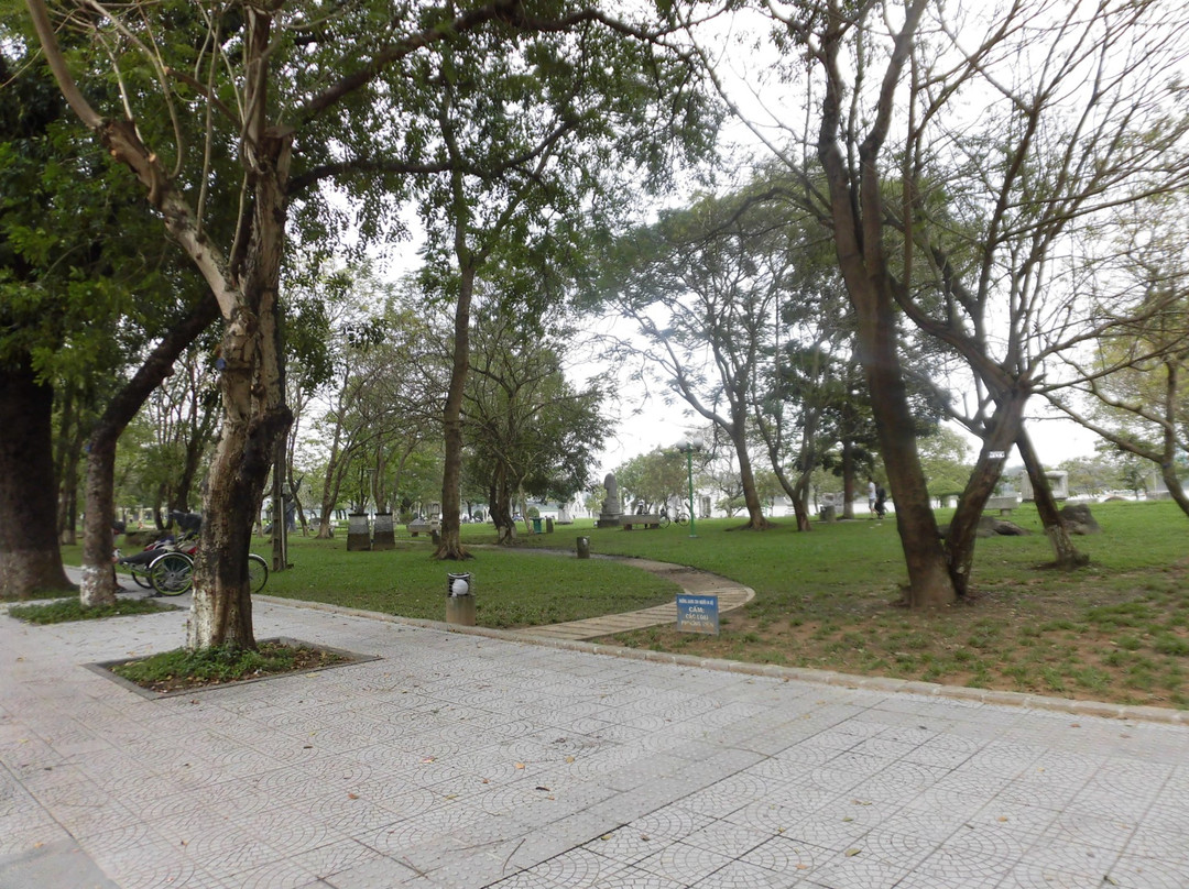 Park February 3-顺化必去景点