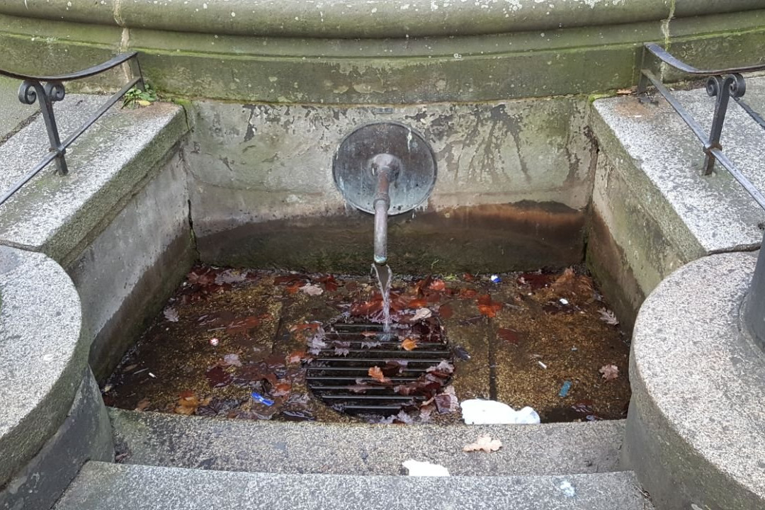Artesischer Brunnen-德累斯顿必去景点