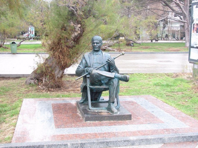 The Monument to Mikhail Pugovkin-雅尔达必去景点